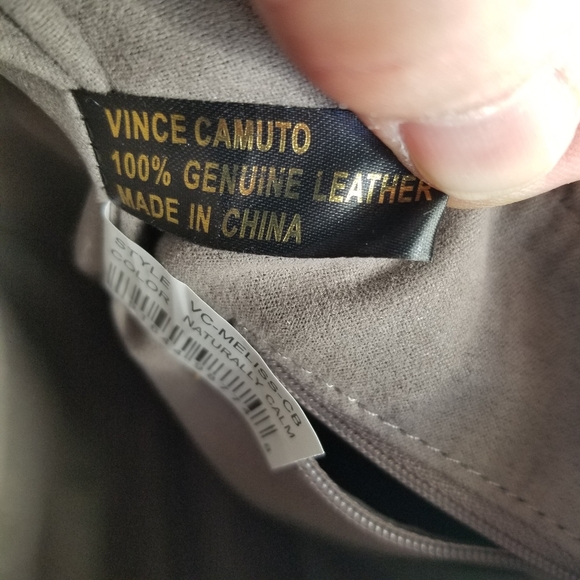 Vince Camuto Meliss Tan Color Leather Crossbody bag EUC - Picture 13 of 16